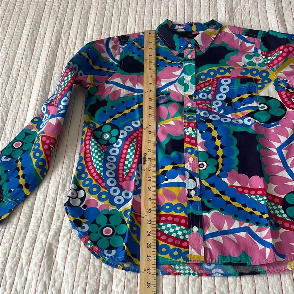 Colorful Patterned Button-Up Shirt - Picture 6 of 8